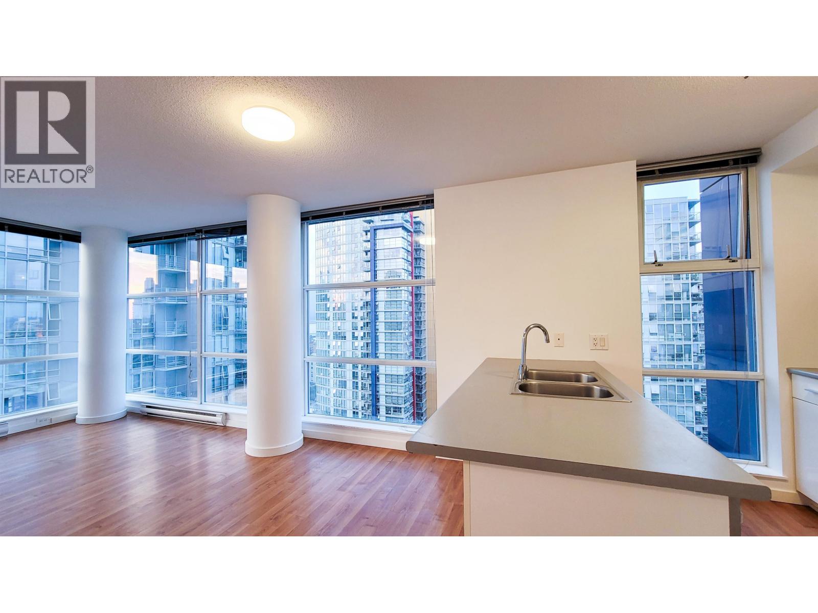 Photo 10 of 2506 111 W Georgia Street, Vancouver BC