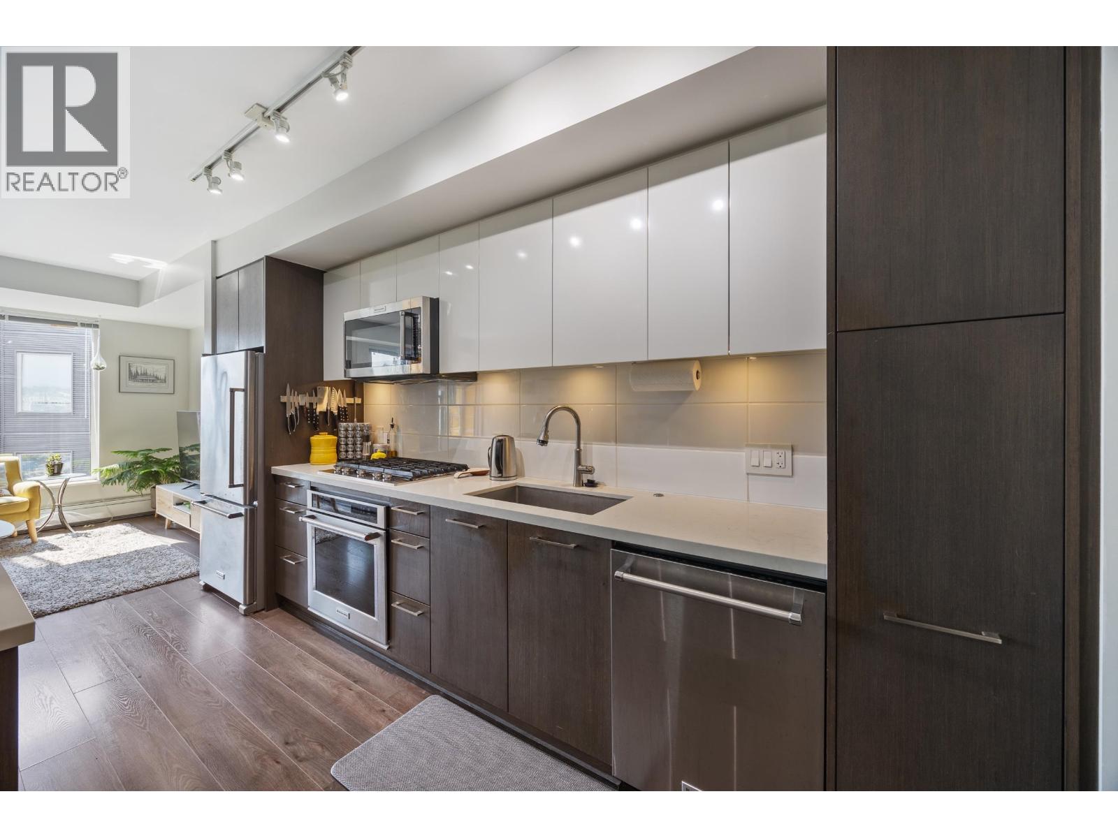 Photo 8 of 619 384 E 1st Avenue, Vancouver BC