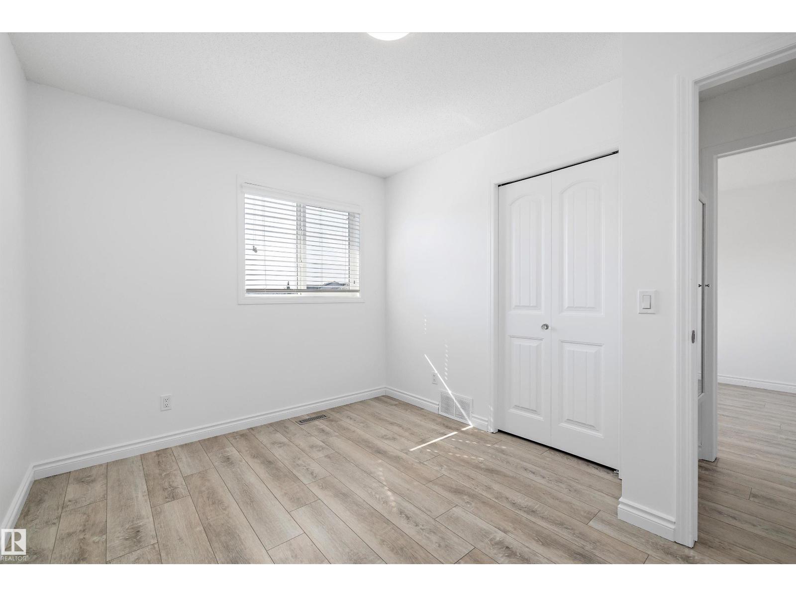 Photo 29 of 9852 217 St Nw Nw, Edmonton AB