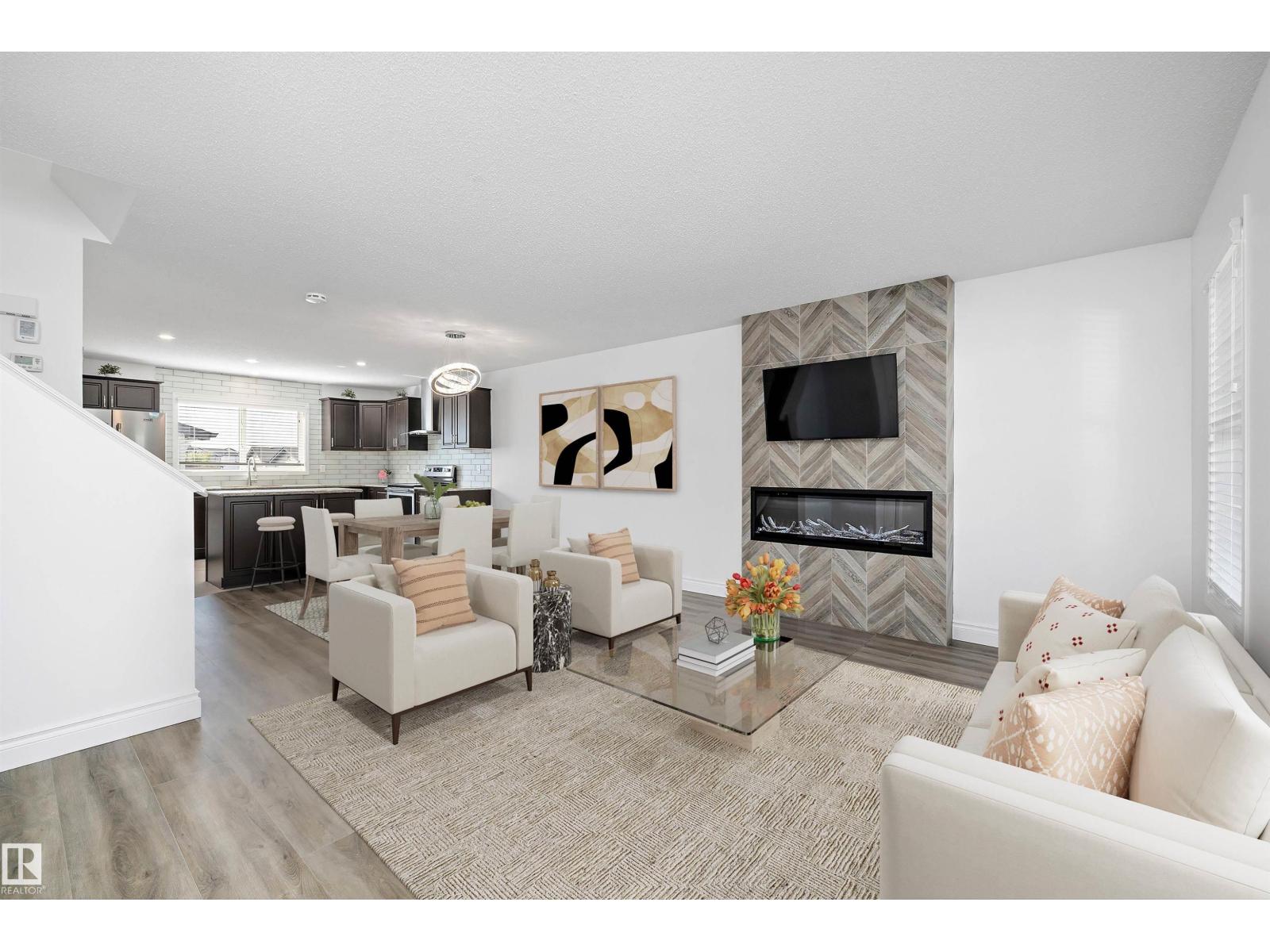 Photo 5 of 9852 217 St Nw Nw, Edmonton AB