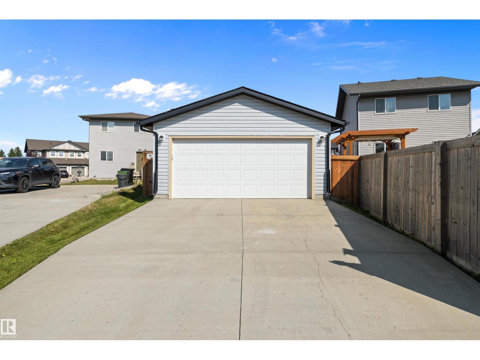 Photo 50 of 9852 217 St Nw Nw, Edmonton AB