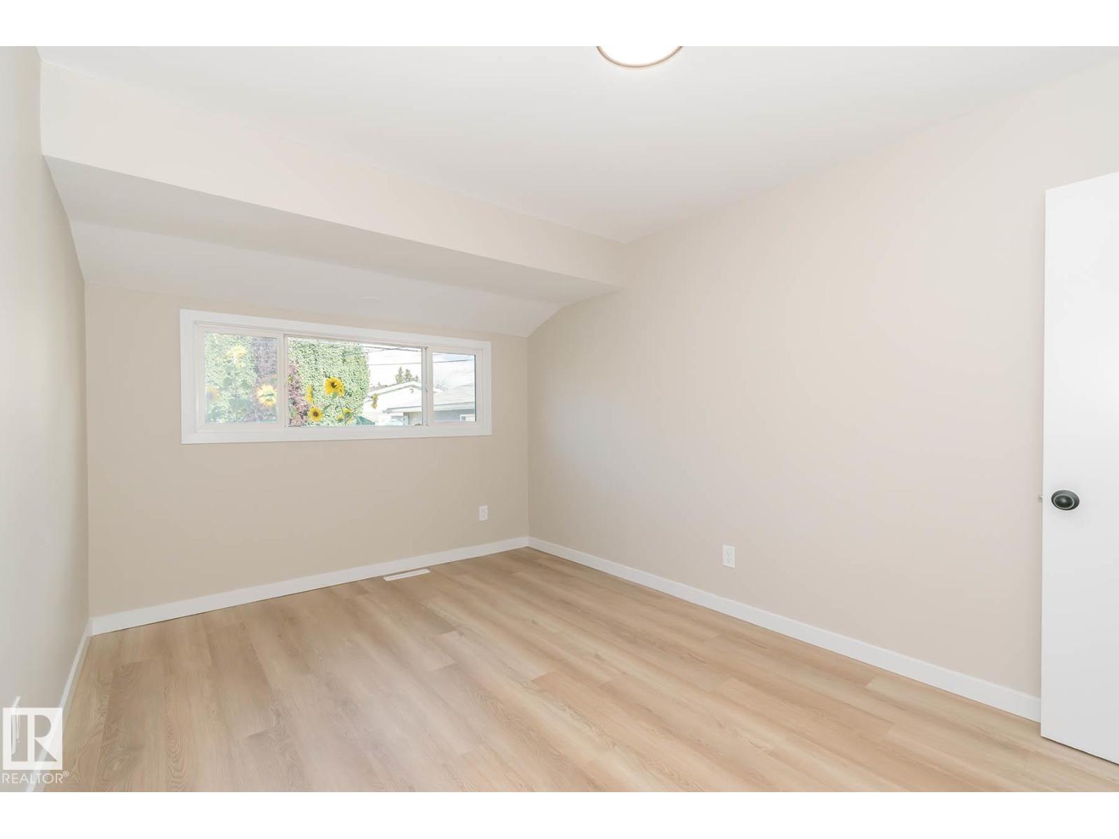 Photo 23 of 7923 159 St Nw, Edmonton AB