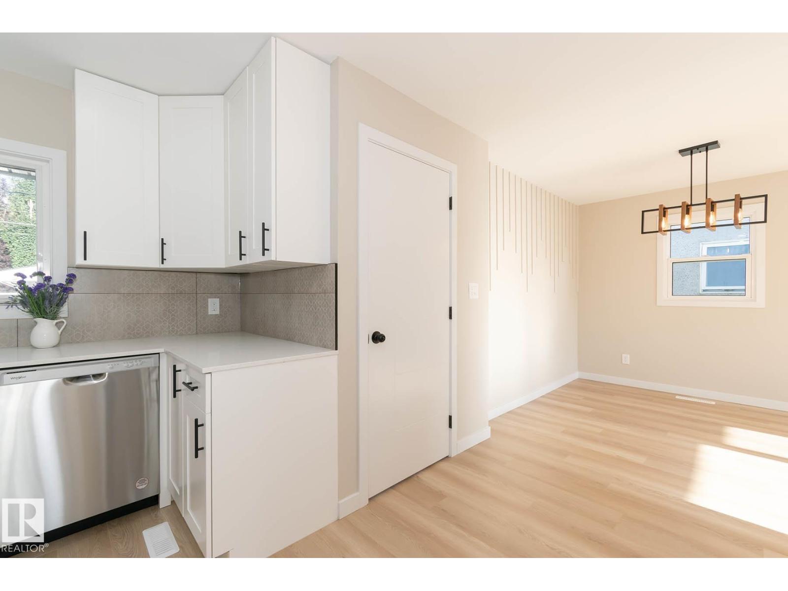 Photo 32 of 7923 159 St Nw, Edmonton AB