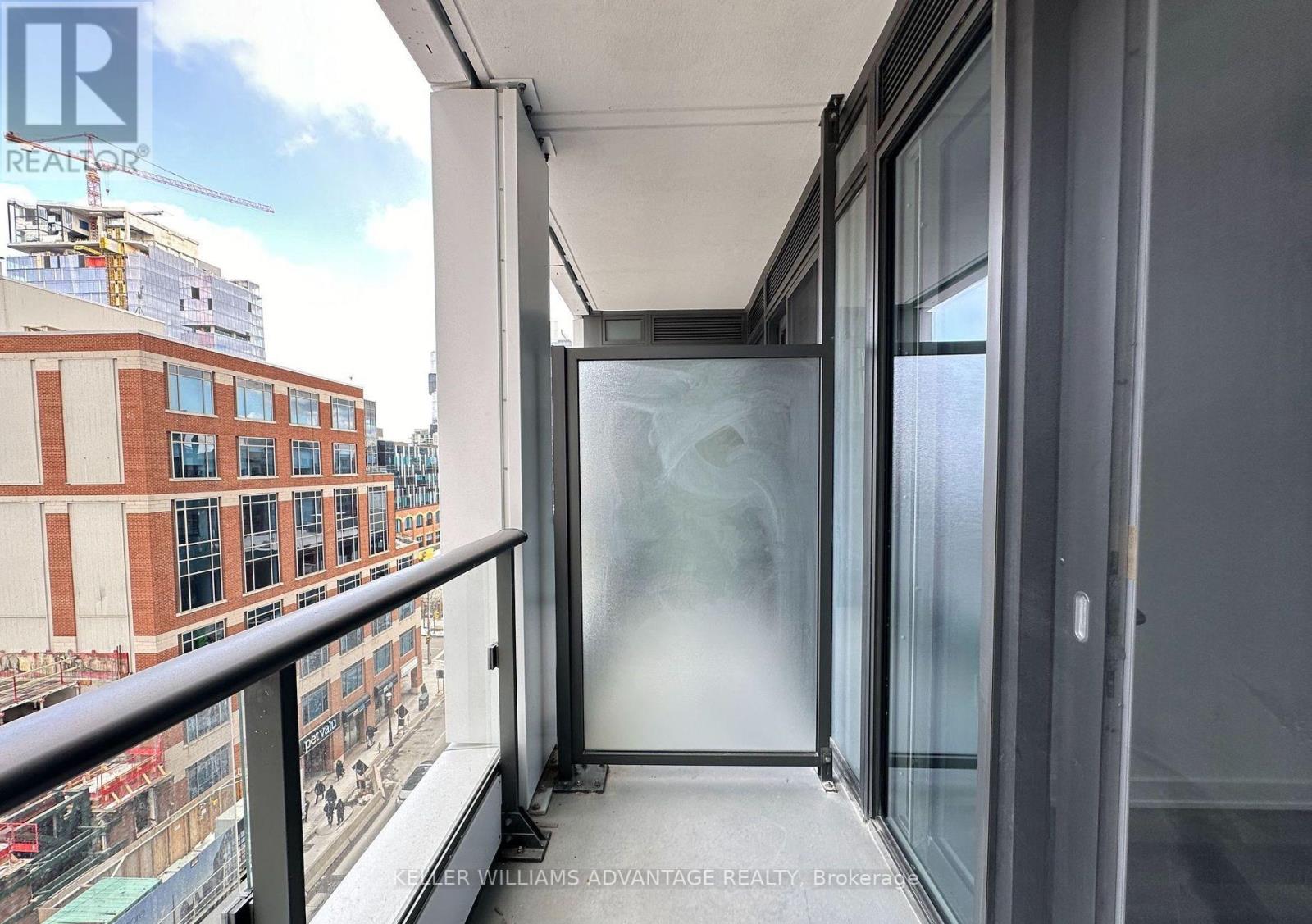 Photo 11 of 771 W 135 Lower Sherbourne Street, Toronto ON