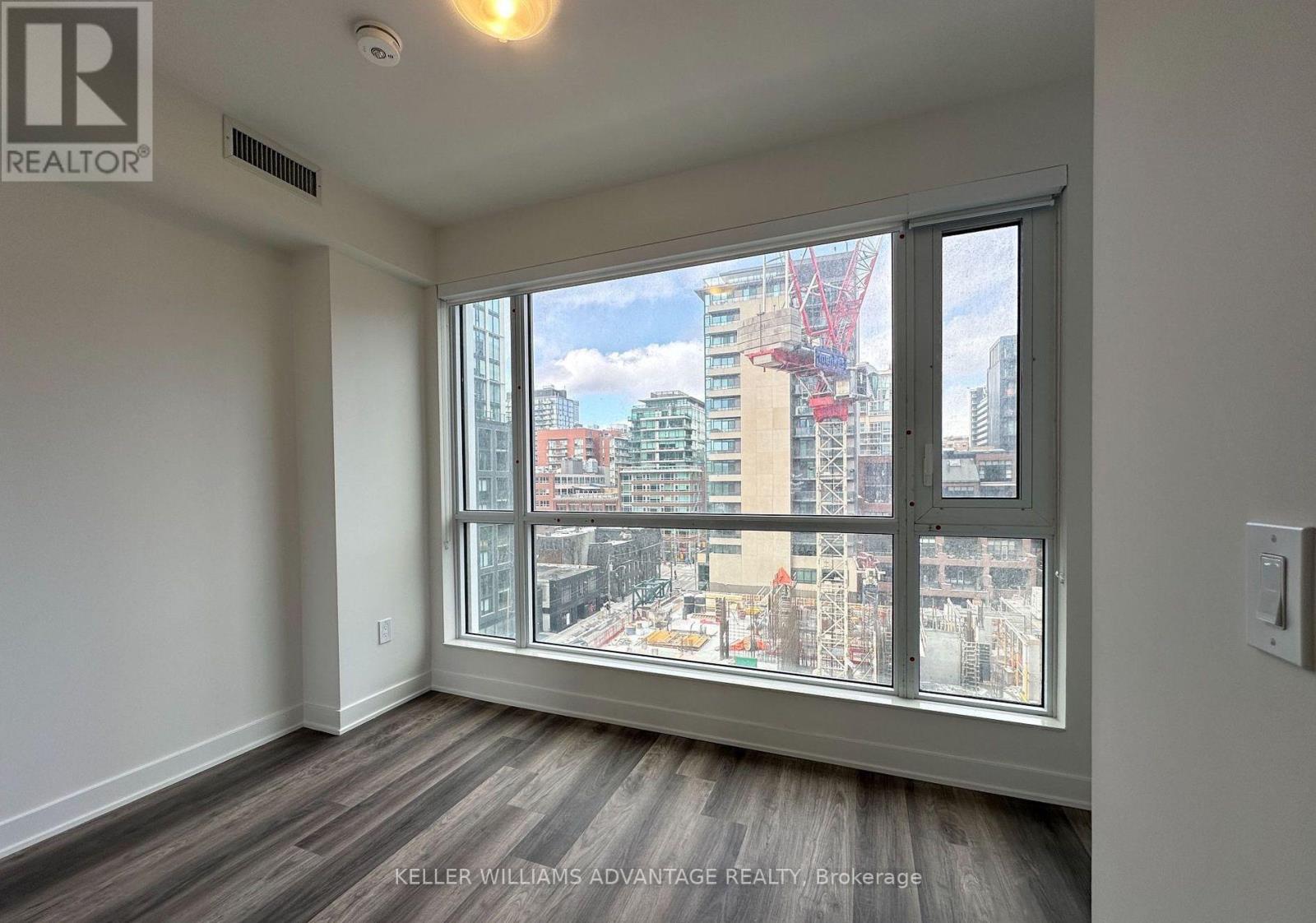Photo 7 of 771 W 135 Lower Sherbourne Street, Toronto ON