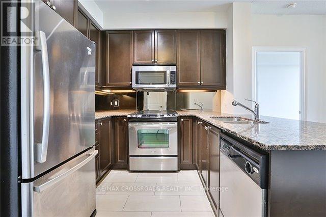 Photo 10 of 716 10 Bloorview Place, Toronto ON