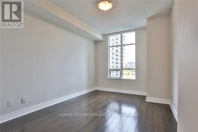 Photo 13 of 716 10 Bloorview Place, Toronto ON