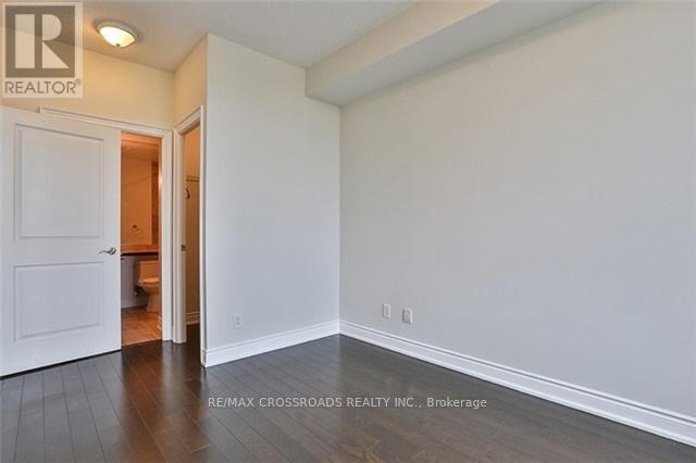 Photo 14 of 716 10 Bloorview Place, Toronto ON