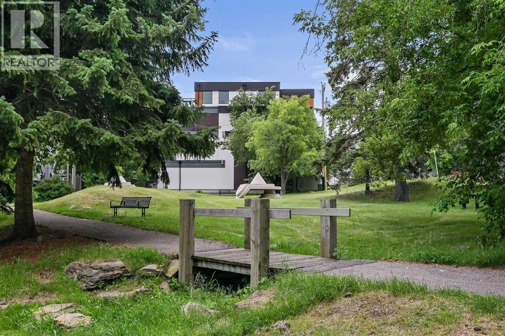 Photo 39 of 2100 17 A Street Sw, Calgary AB