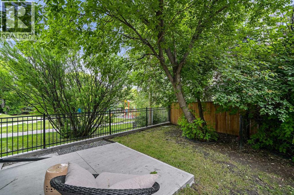 Photo 38 of 2100 17 A Street Sw, Calgary AB
