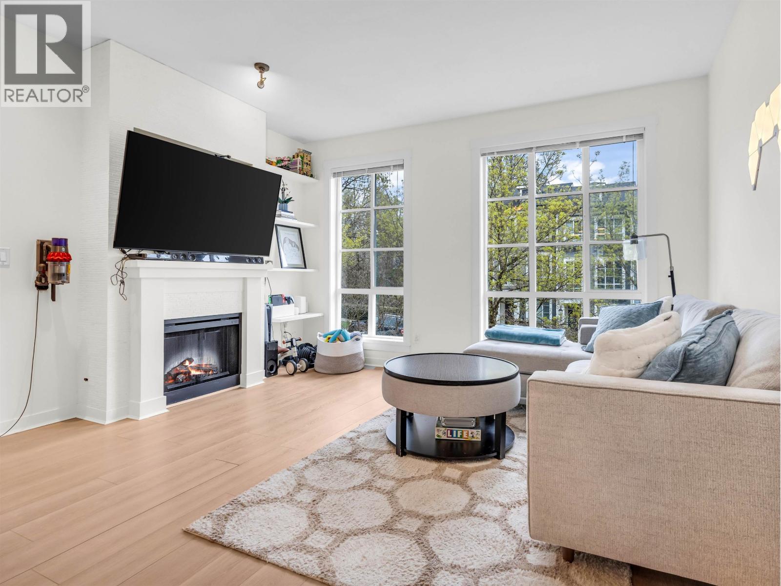 Photo 6 of 11 1248 Holtby Street, Coquitlam BC