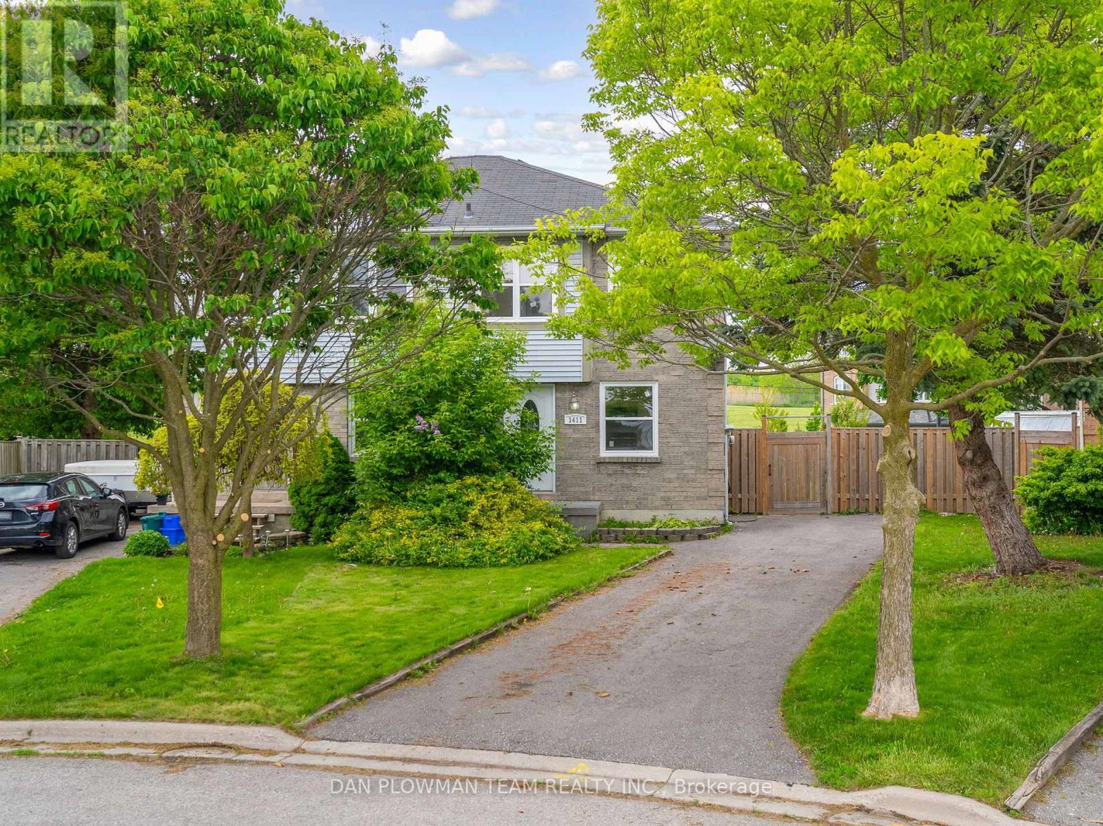 Photo 1 of 1411 Beaverbrook Court, Oshawa ON