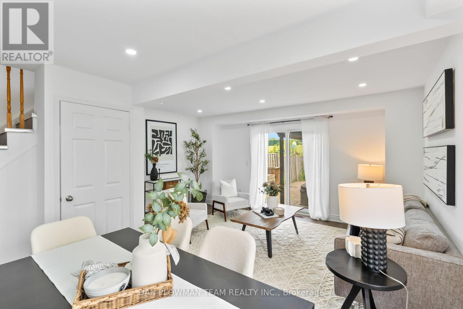 Photo 10 of 1411 Beaverbrook Court, Oshawa ON