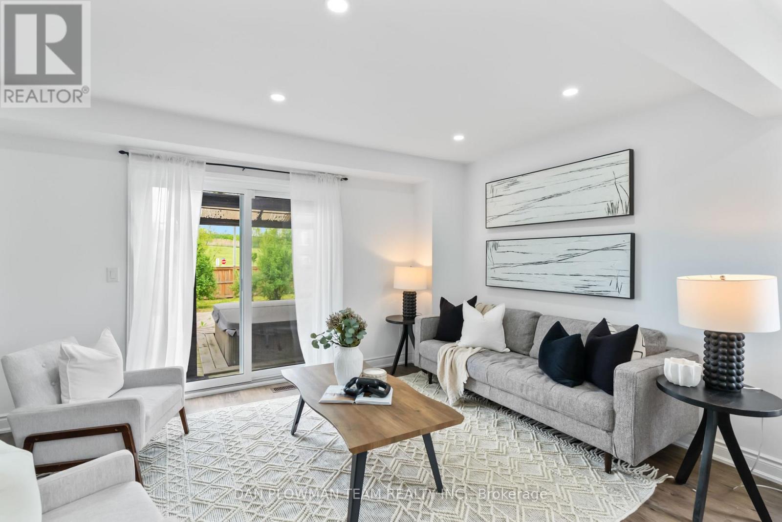 Photo 13 of 1411 Beaverbrook Court, Oshawa ON