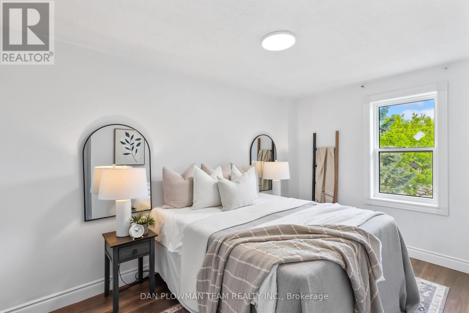 Photo 25 of 1411 Beaverbrook Court, Oshawa ON