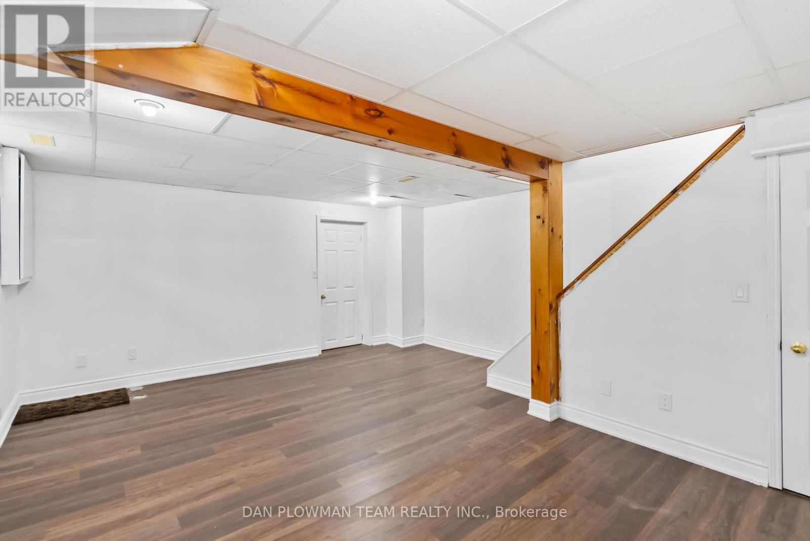 Photo 33 of 1411 Beaverbrook Court, Oshawa ON