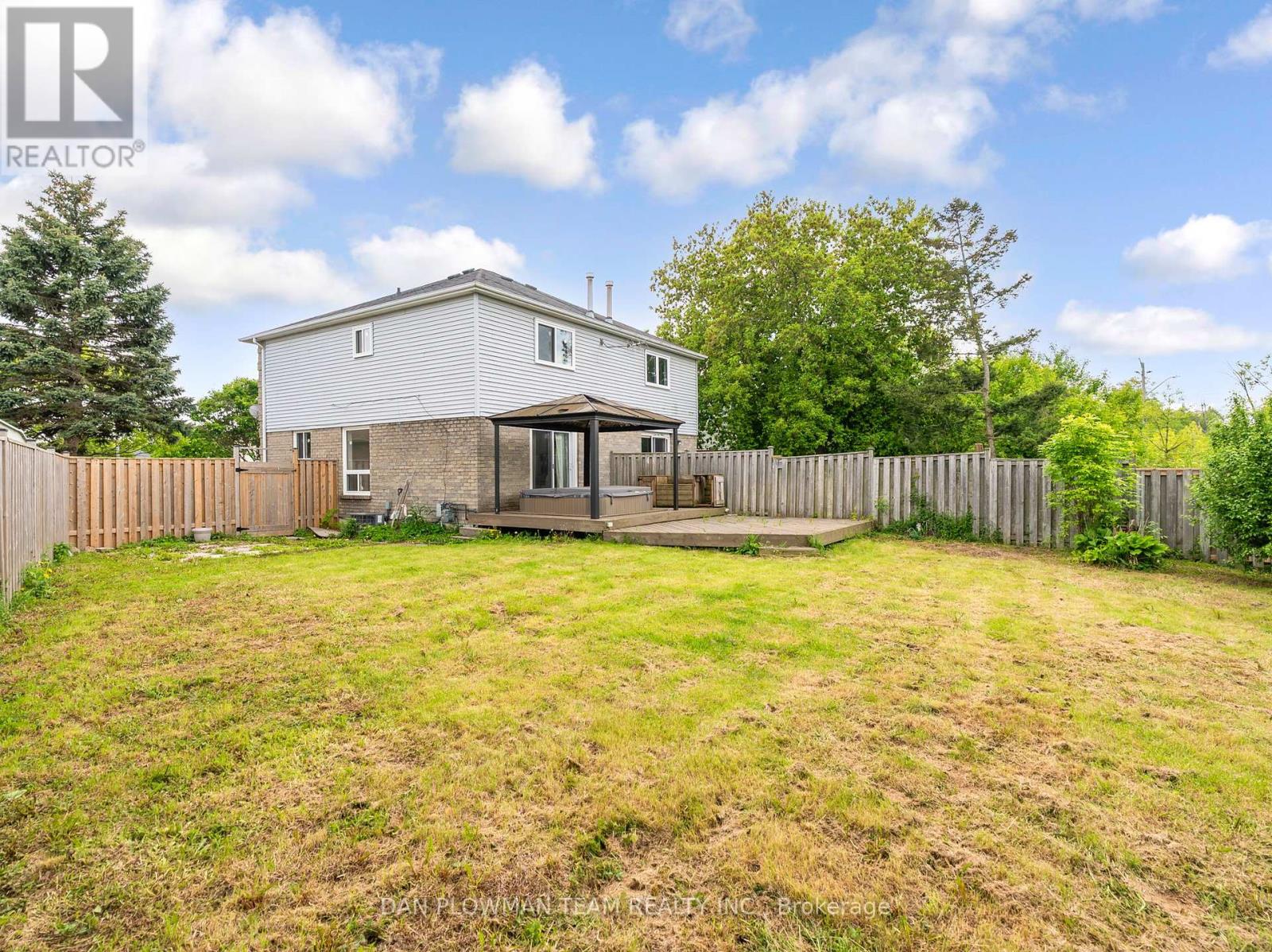 Photo 34 of 1411 Beaverbrook Court, Oshawa ON