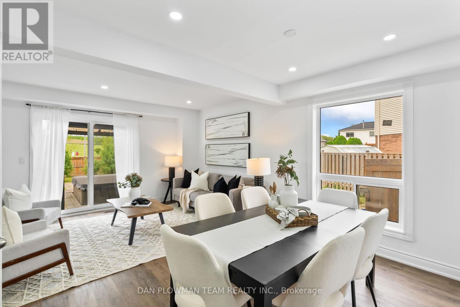 Photo 9 of 1411 Beaverbrook Court, Oshawa ON