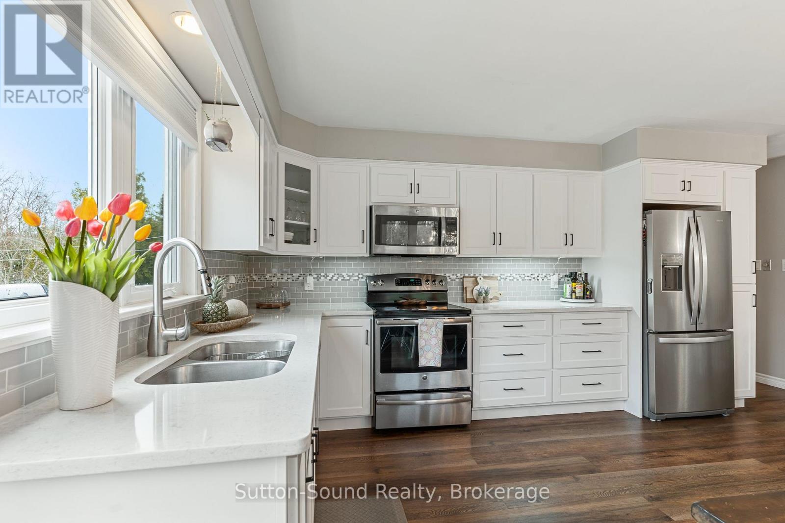 Photo 15 of 403 Simcoe Avenue, South Bruce Peninsula ON