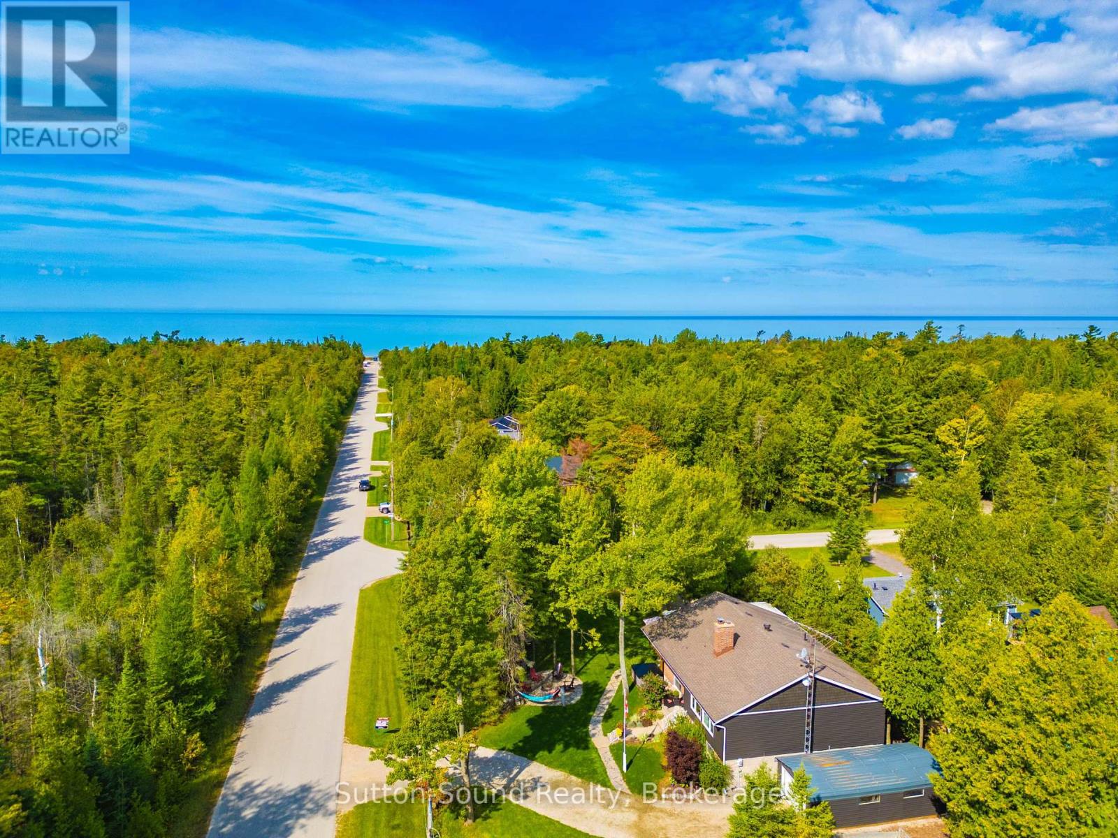 Photo 2 of 403 Simcoe Avenue, South Bruce Peninsula ON