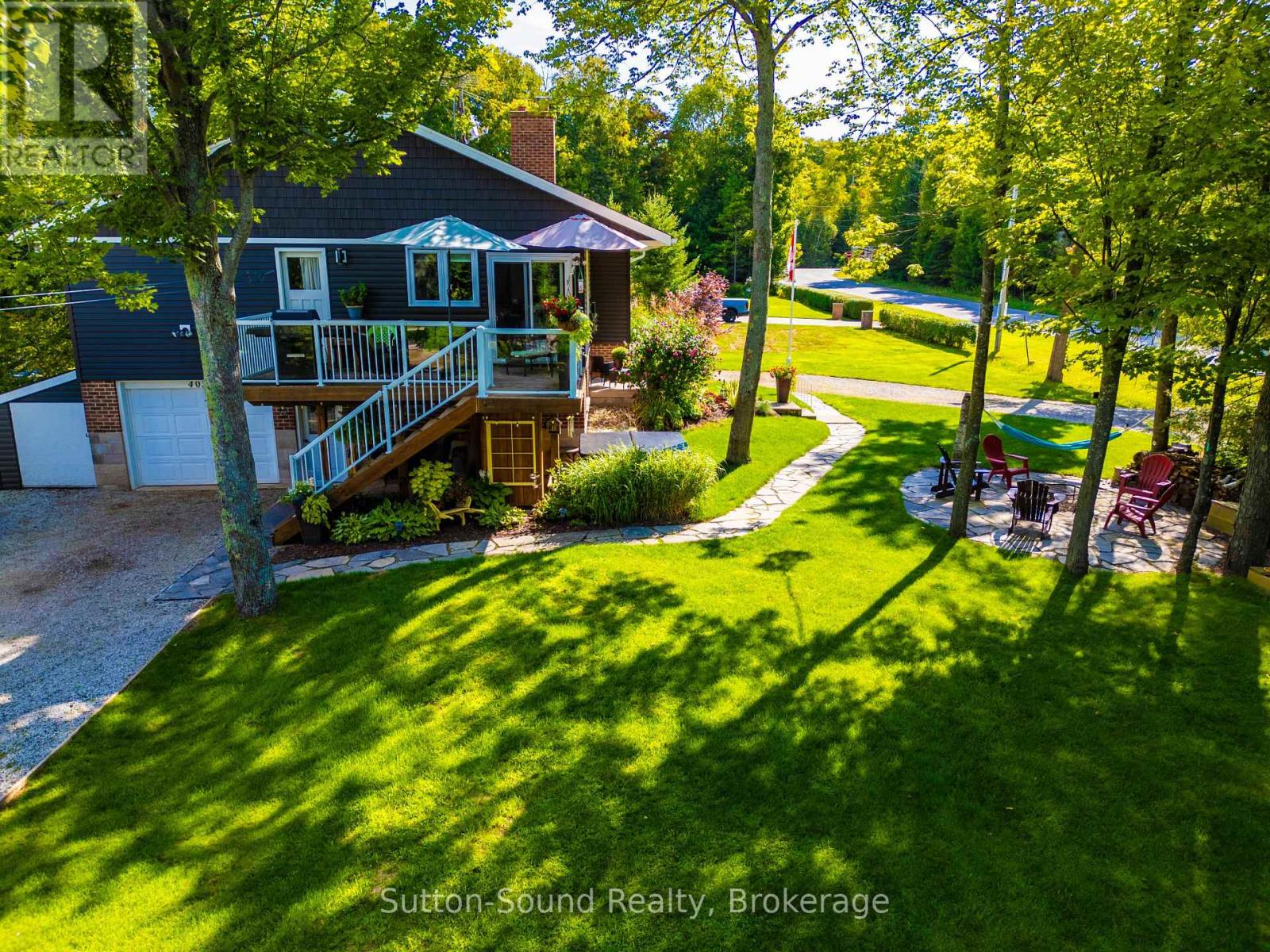 Photo 4 of 403 Simcoe Avenue, South Bruce Peninsula ON
