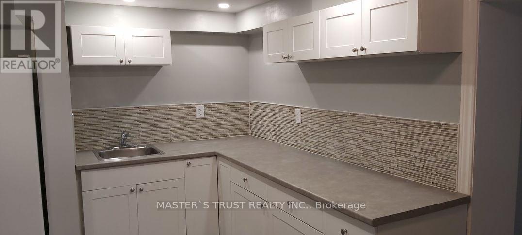 Photo 3 of Unit 3 286 Georgian Drive, Barrie ON
