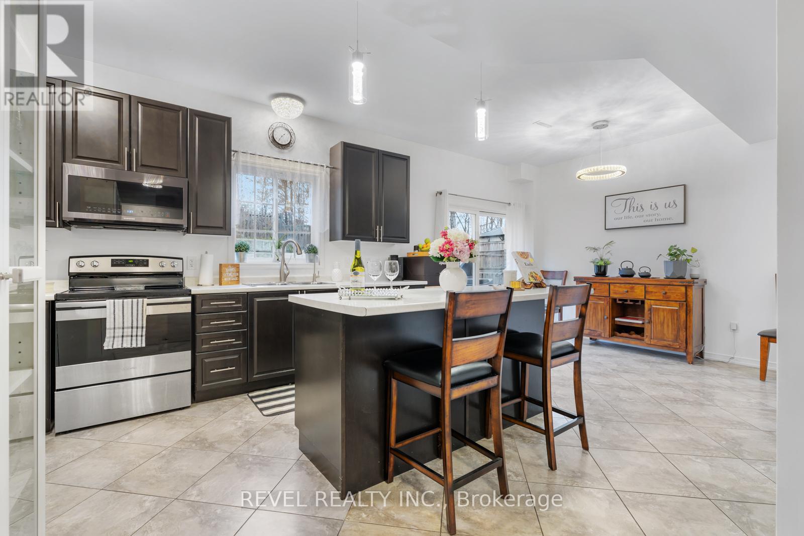 Photo 10 of 1254 Leslie Drive, Innisfil ON