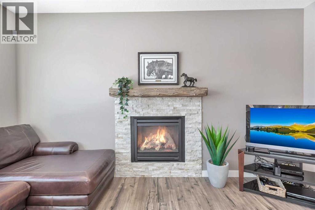 Photo 7 of 4813 39 Street, Ponoka AB