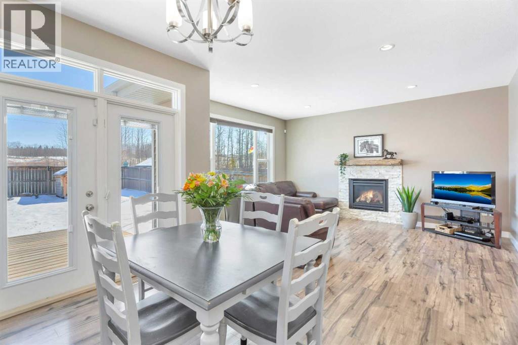 Photo 10 of 4813 39 Street, Ponoka AB