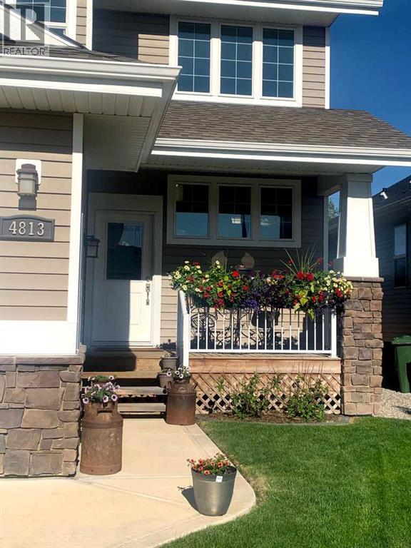 Photo 3 of 4813 39 Street, Ponoka AB