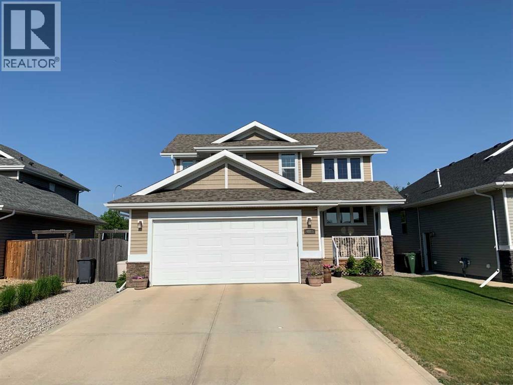 Photo 2 of 4813 39 Street, Ponoka AB