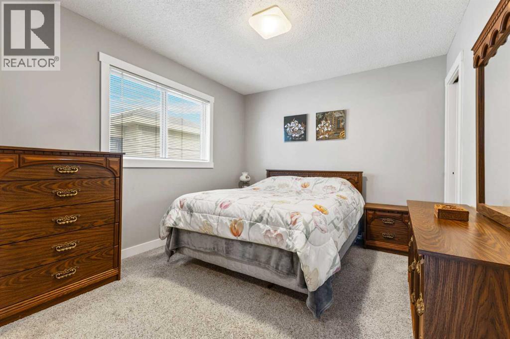 Photo 32 of 111 Edgebyne Crescent Nw, Calgary AB