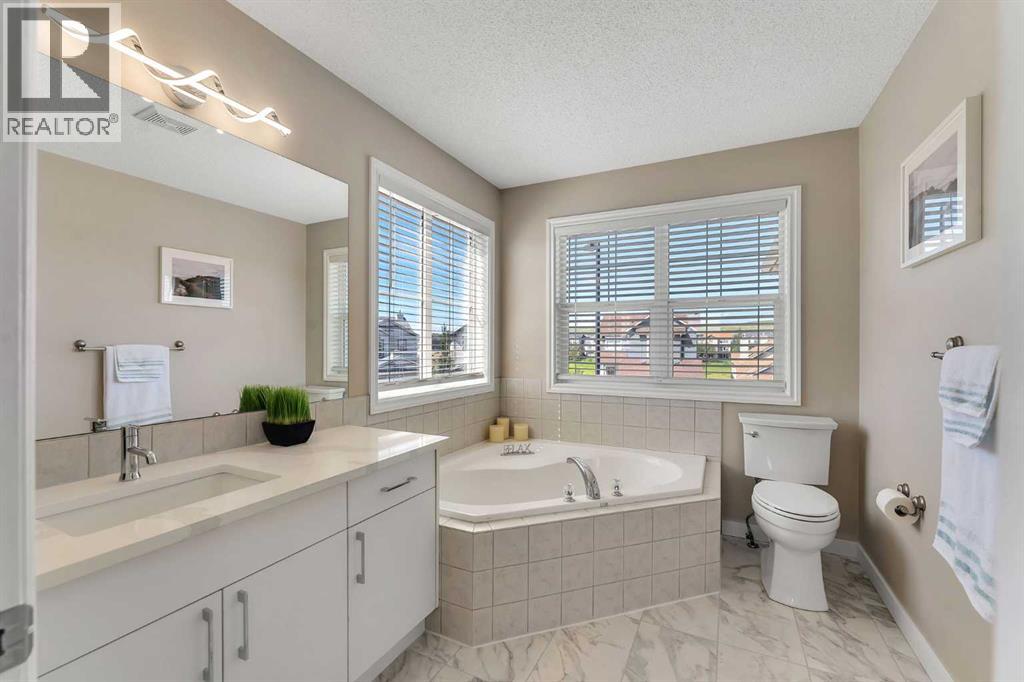 Photo 24 of 209 Sagewood Grove Sw, Airdrie AB