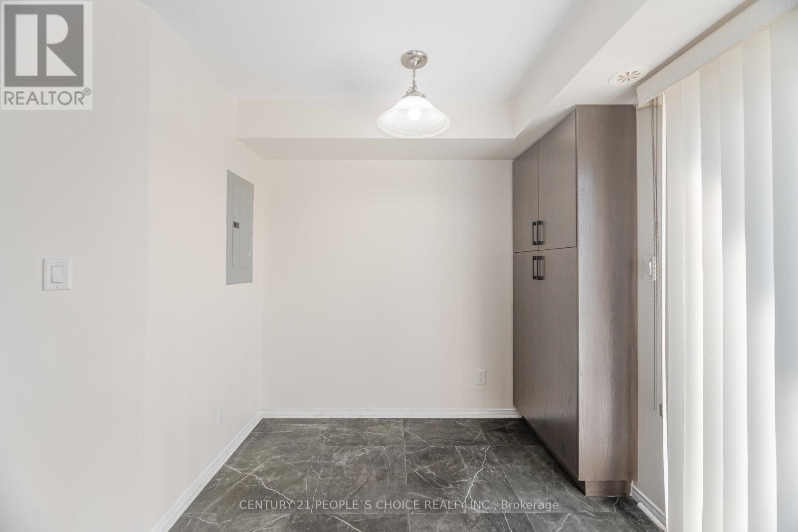 Photo 17 of 2 5605 Oscar Peterson Boulevard, Mississauga ON