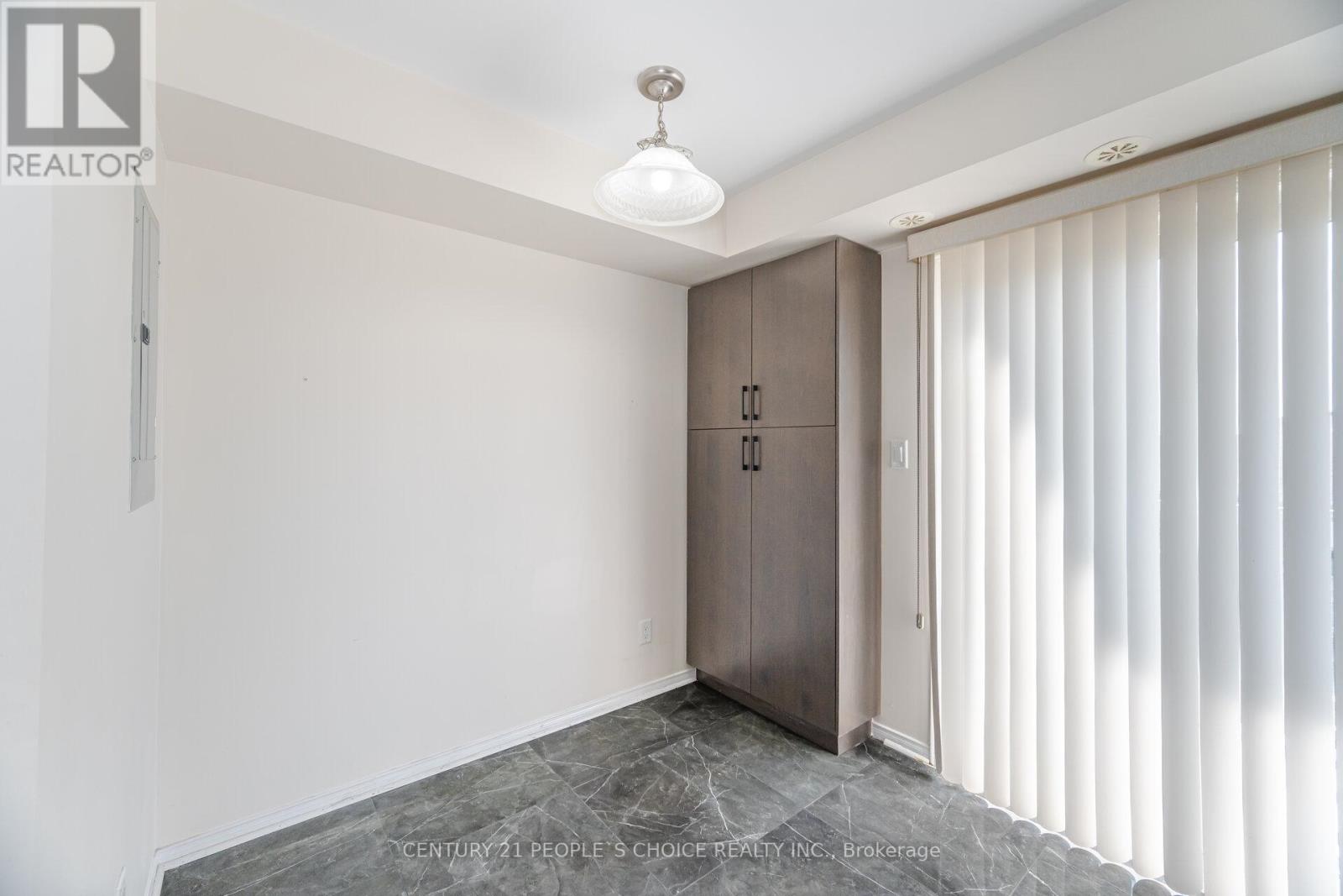Photo 18 of 2 5605 Oscar Peterson Boulevard, Mississauga ON