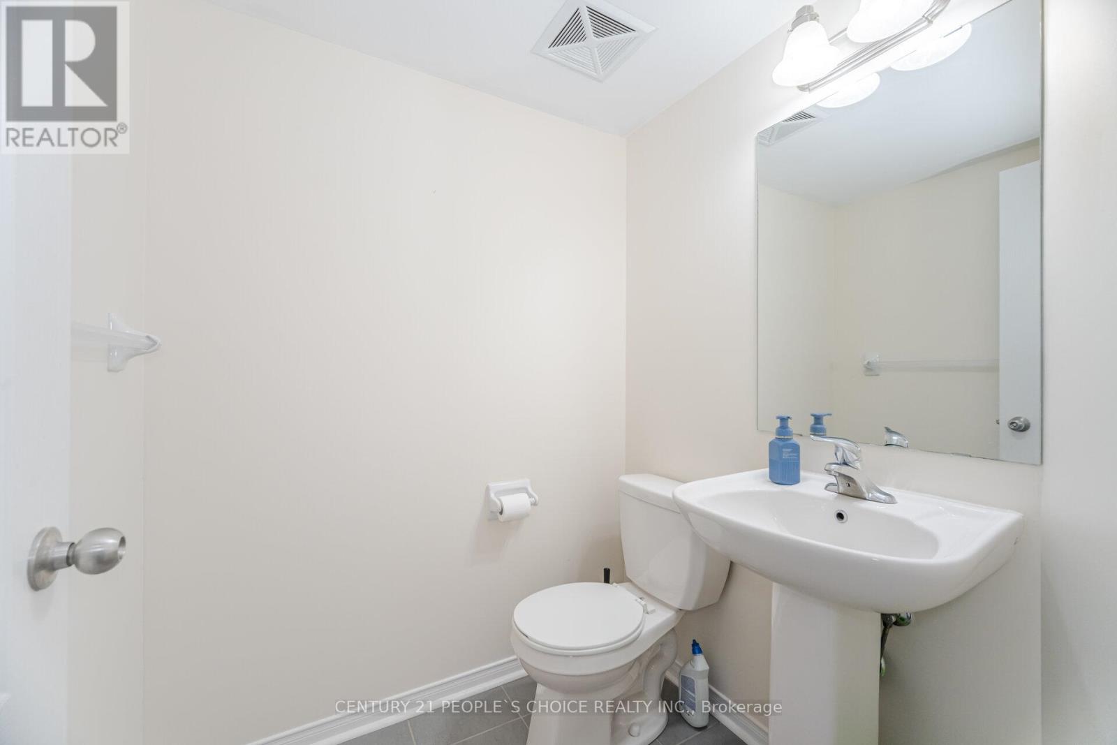 Photo 19 of 2 5605 Oscar Peterson Boulevard, Mississauga ON
