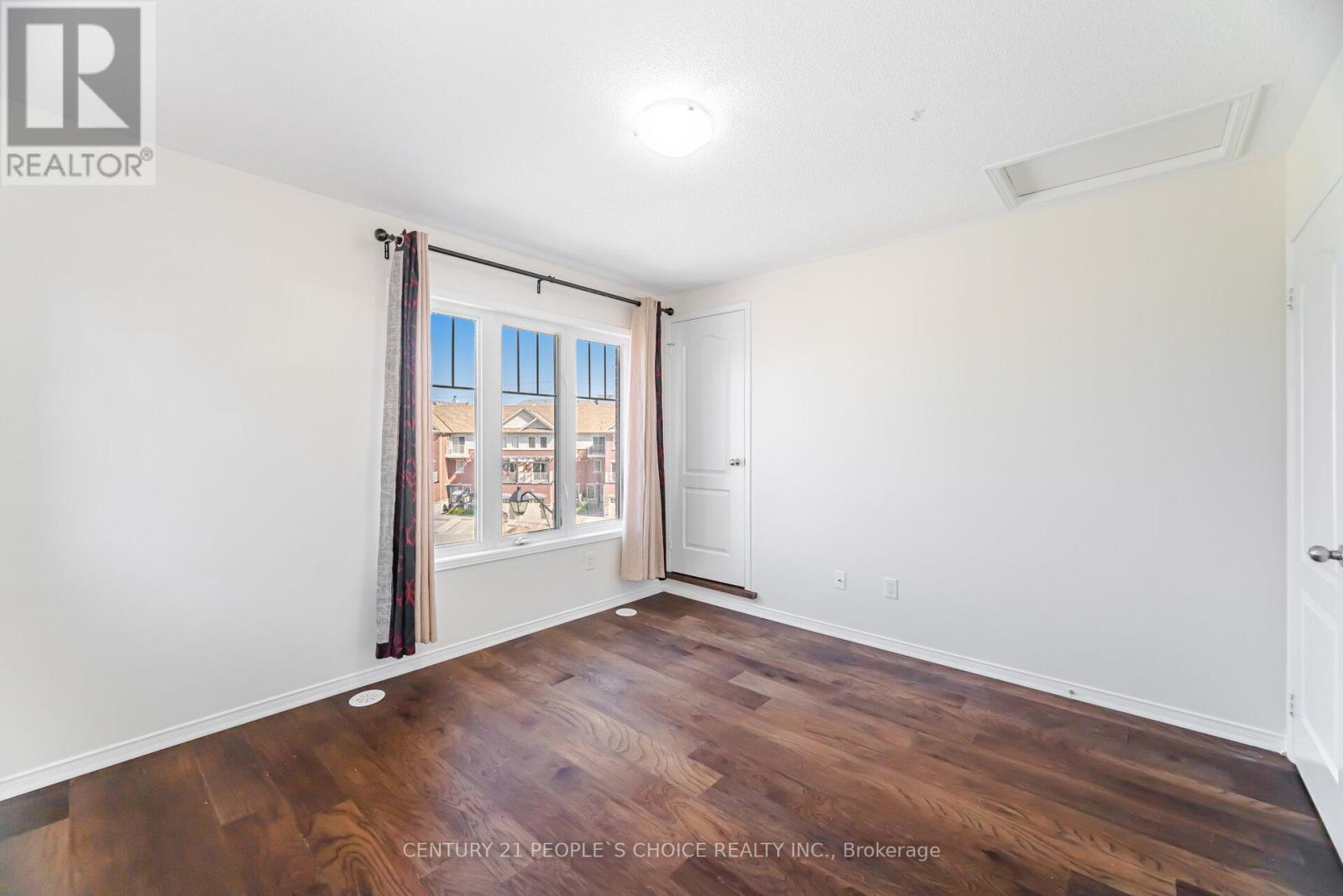 Photo 29 of 2 5605 Oscar Peterson Boulevard, Mississauga ON