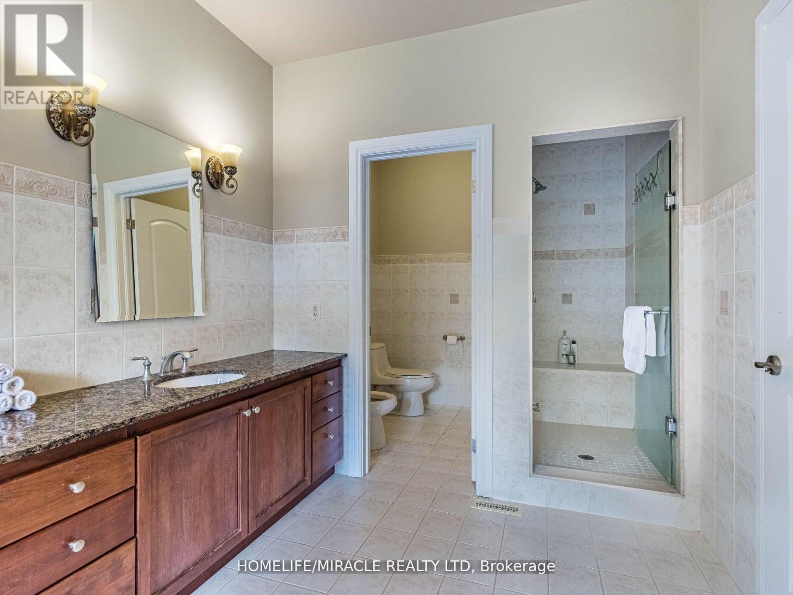Photo 22 of 24 Allison Court, Halton Hills ON