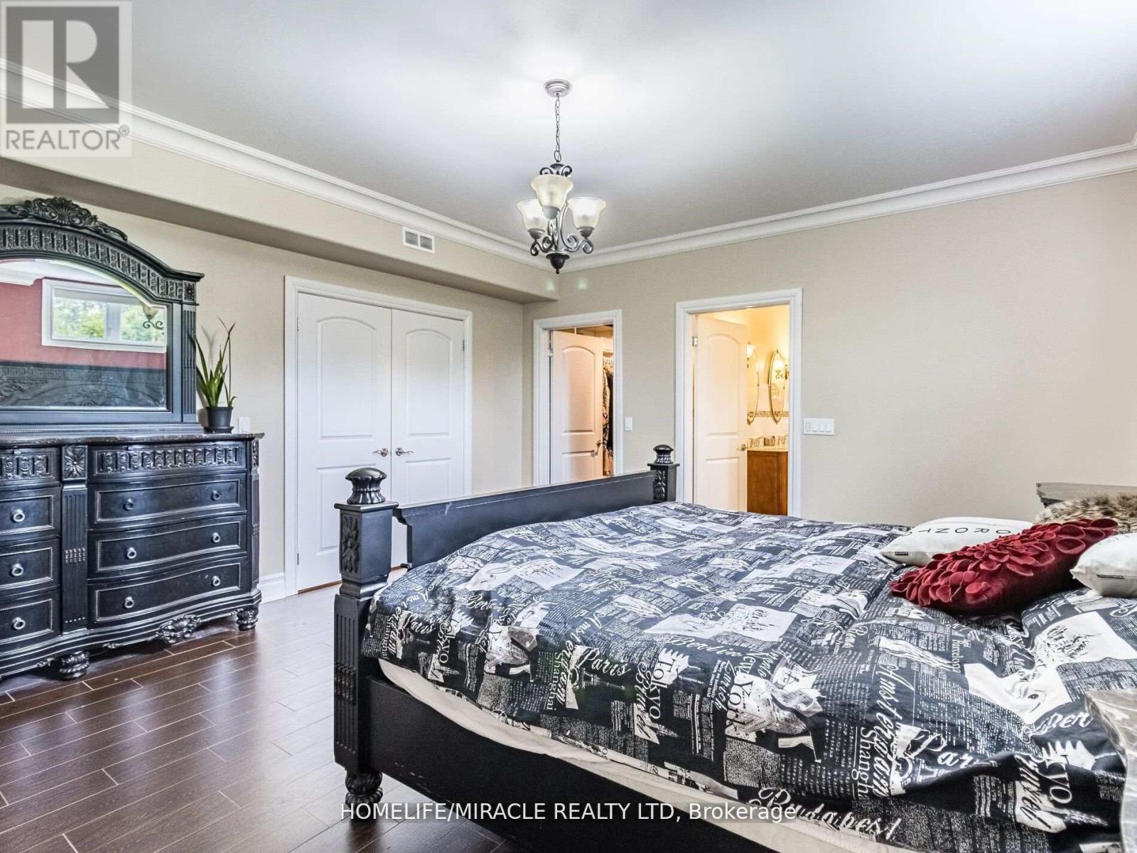 Photo 34 of 24 Allison Court, Halton Hills ON