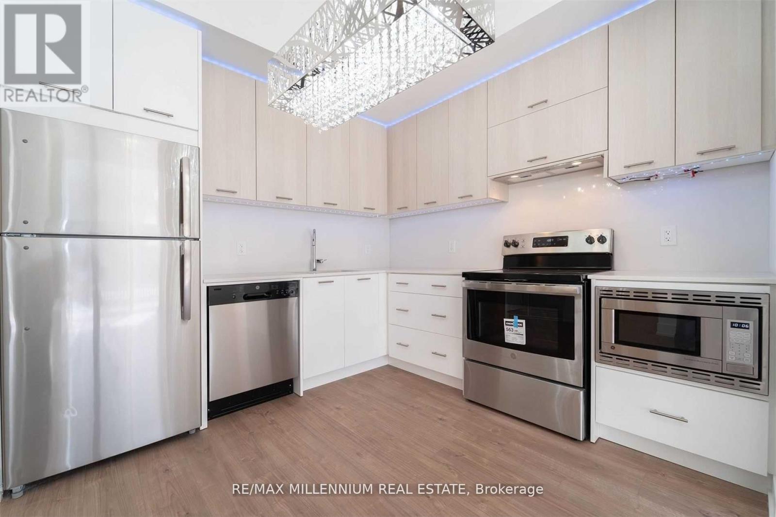 Photo 2 of 102 180 Veterans Drive, Brampton ON