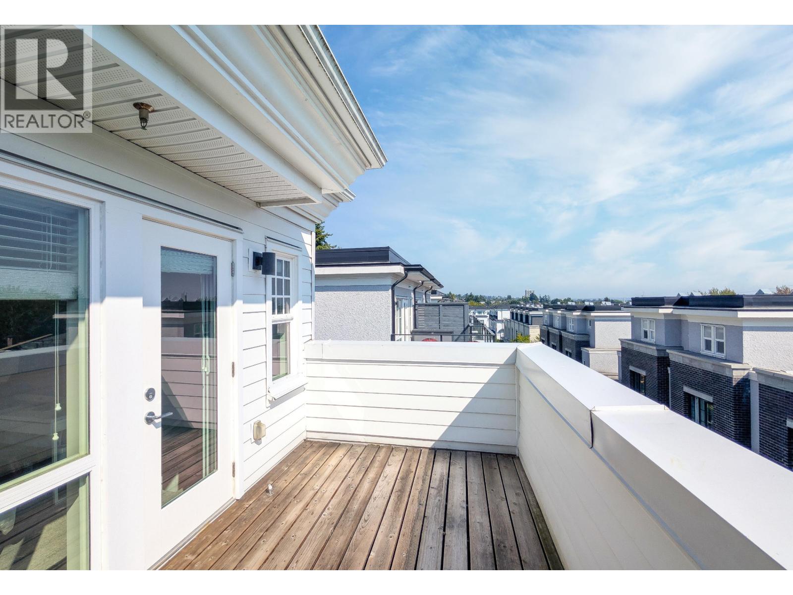 Photo 15 of 276 W 62nd Avenue, Vancouver BC