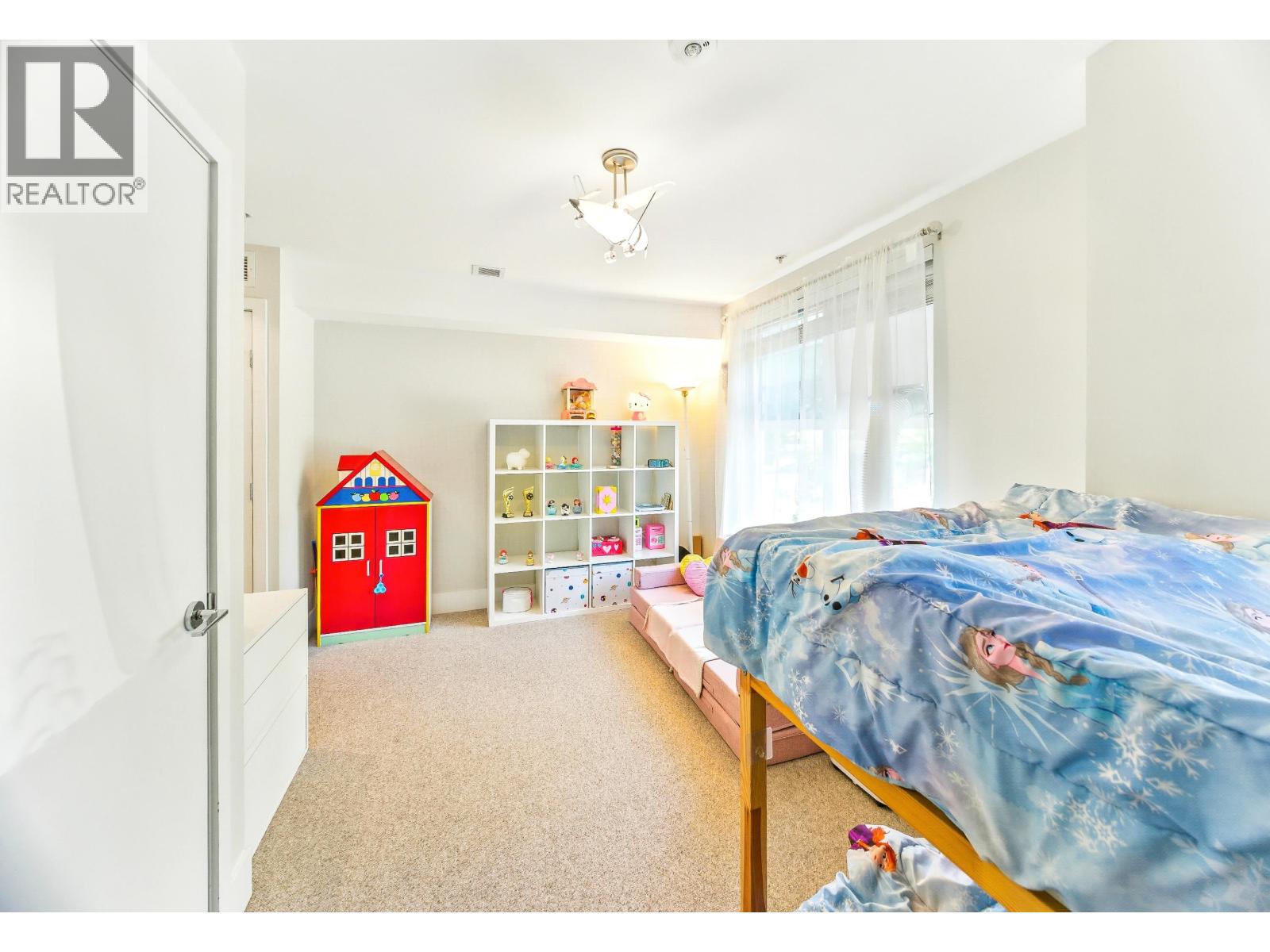 Photo 24 of 276 W 62nd Avenue, Vancouver BC