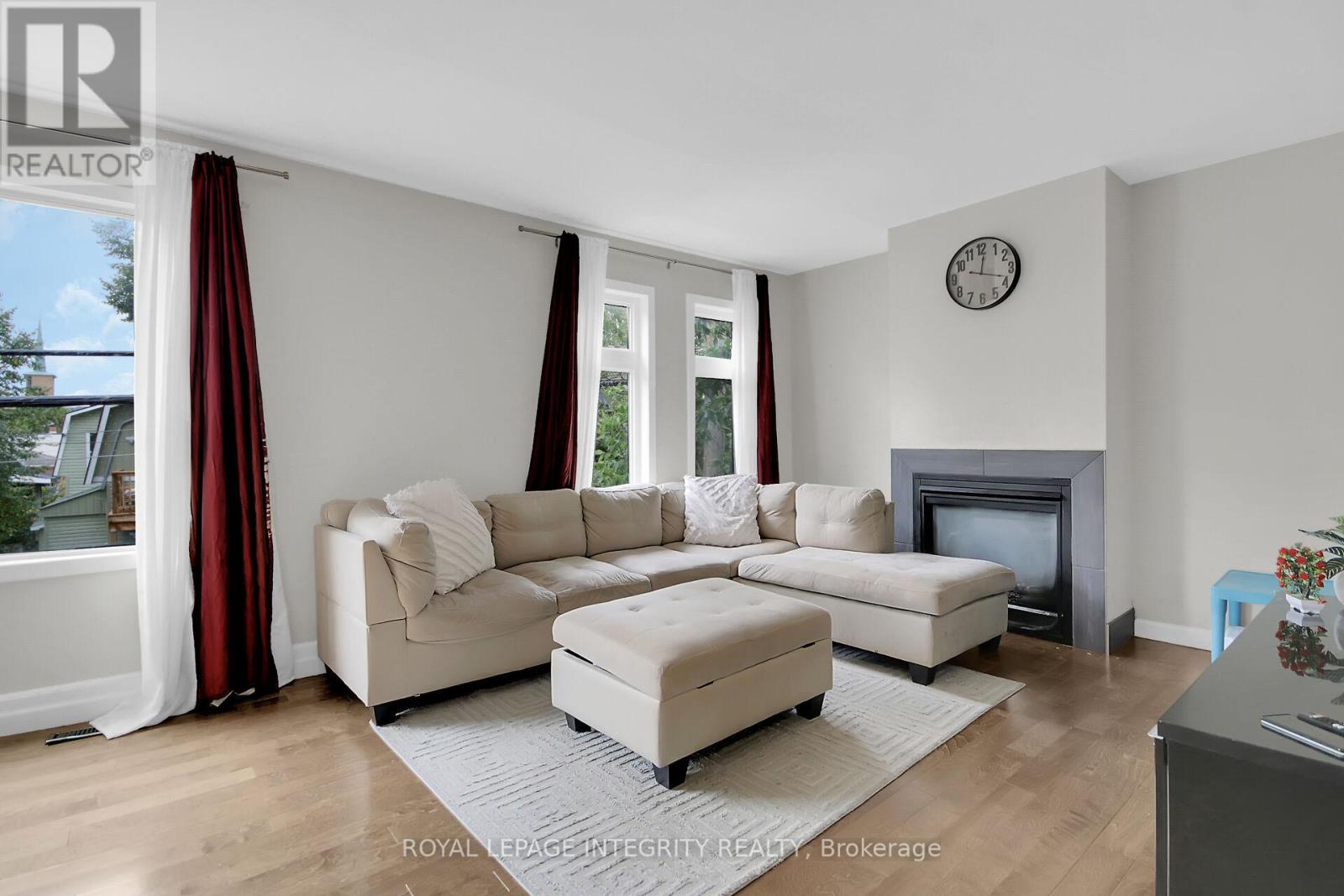 Photo 26 of 209 Hannah Street, Ottawa ON