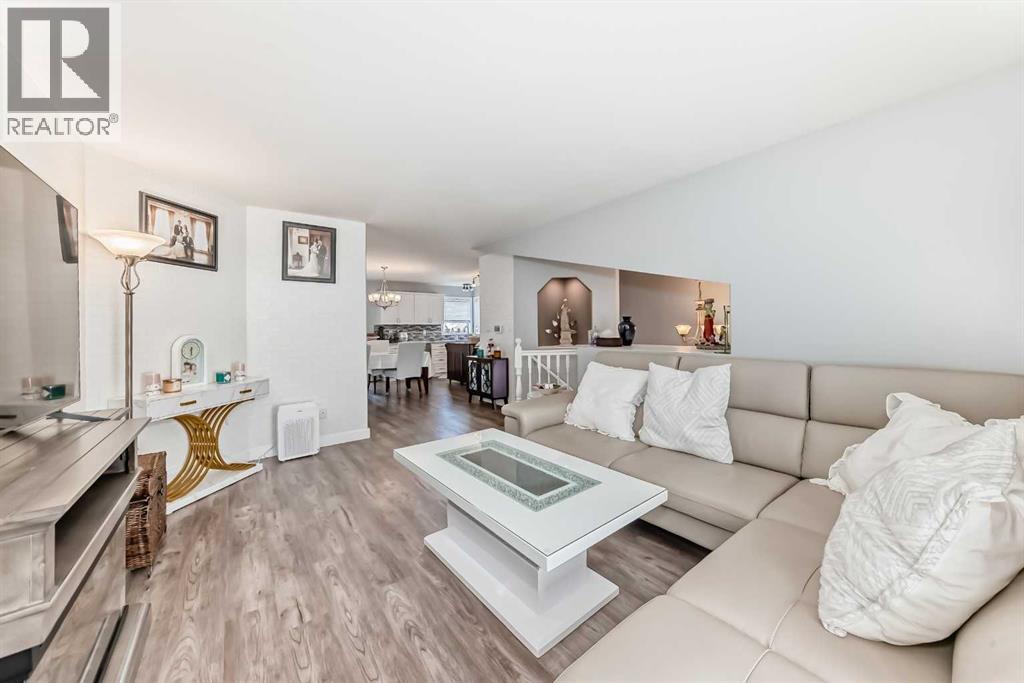 Photo 11 of 5910 61 Avenue, Ponoka AB