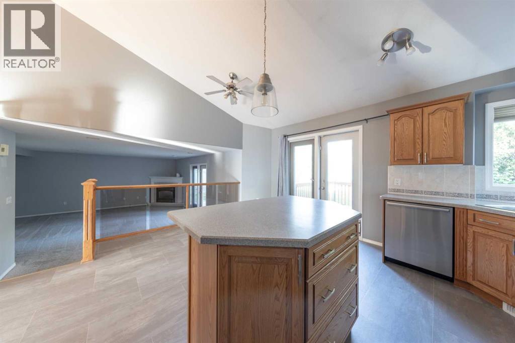 Photo 11 of 3106 65 Ave, Lloydminster AB
