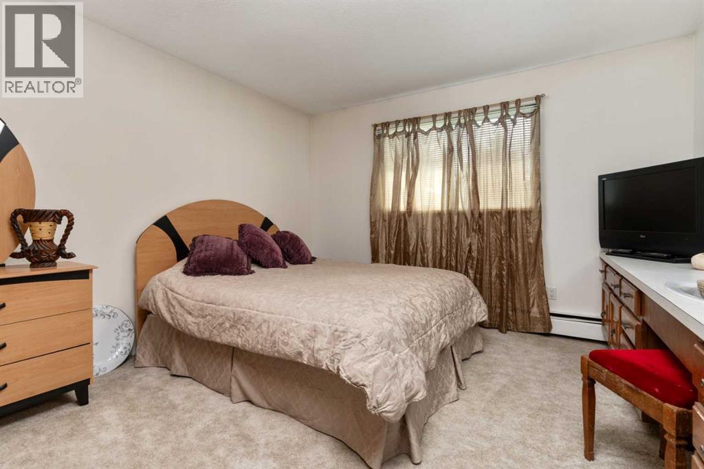 Photo 12 of 3810 64 Street, Camrose AB
