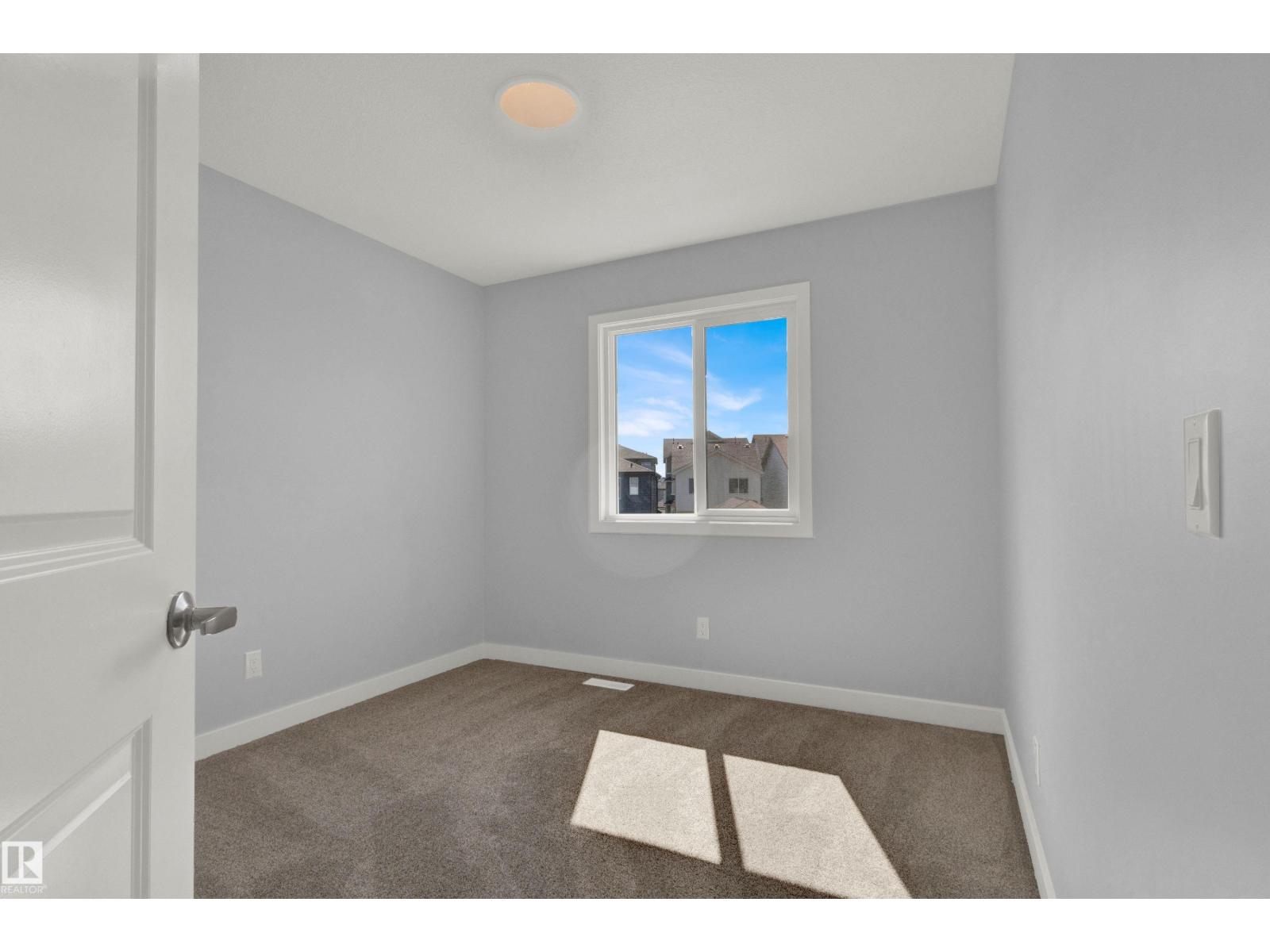 Photo 7 of 266 Paterson Li Sw, Edmonton AB