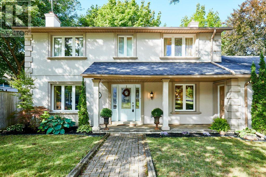 Photo 1 of 10 Glentworth Road, Toronto ON
