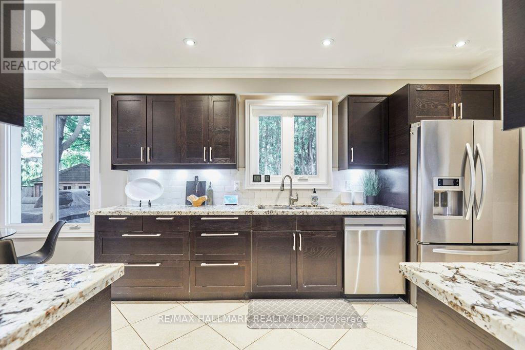 Photo 14 of 10 Glentworth Road, Toronto ON