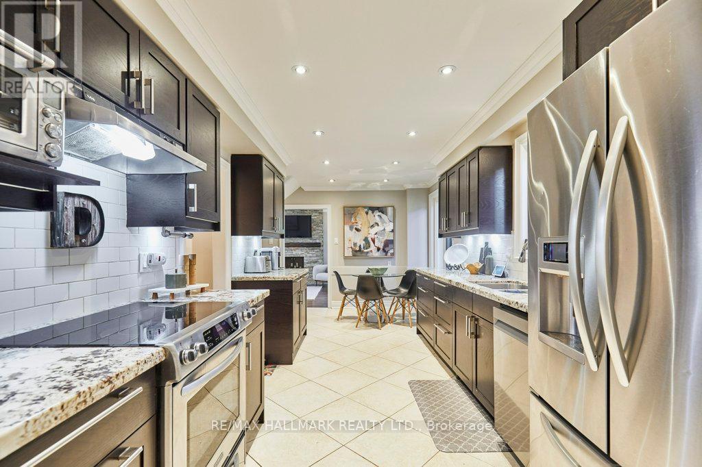 Photo 15 of 10 Glentworth Road, Toronto ON